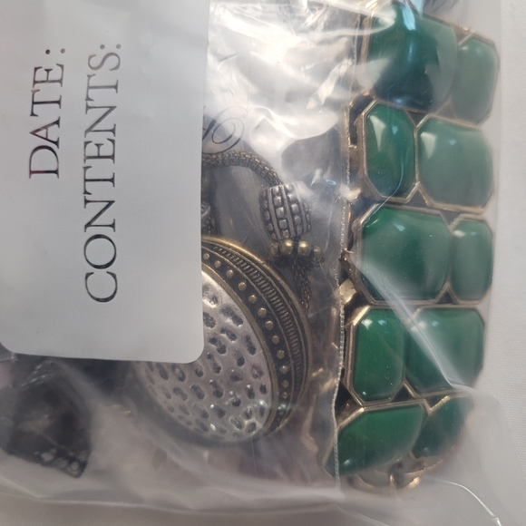 Mystery Mixed Jewelry Lot Bag Wearable Jewelry 3.75+ Pounds - Picture 8 of 11